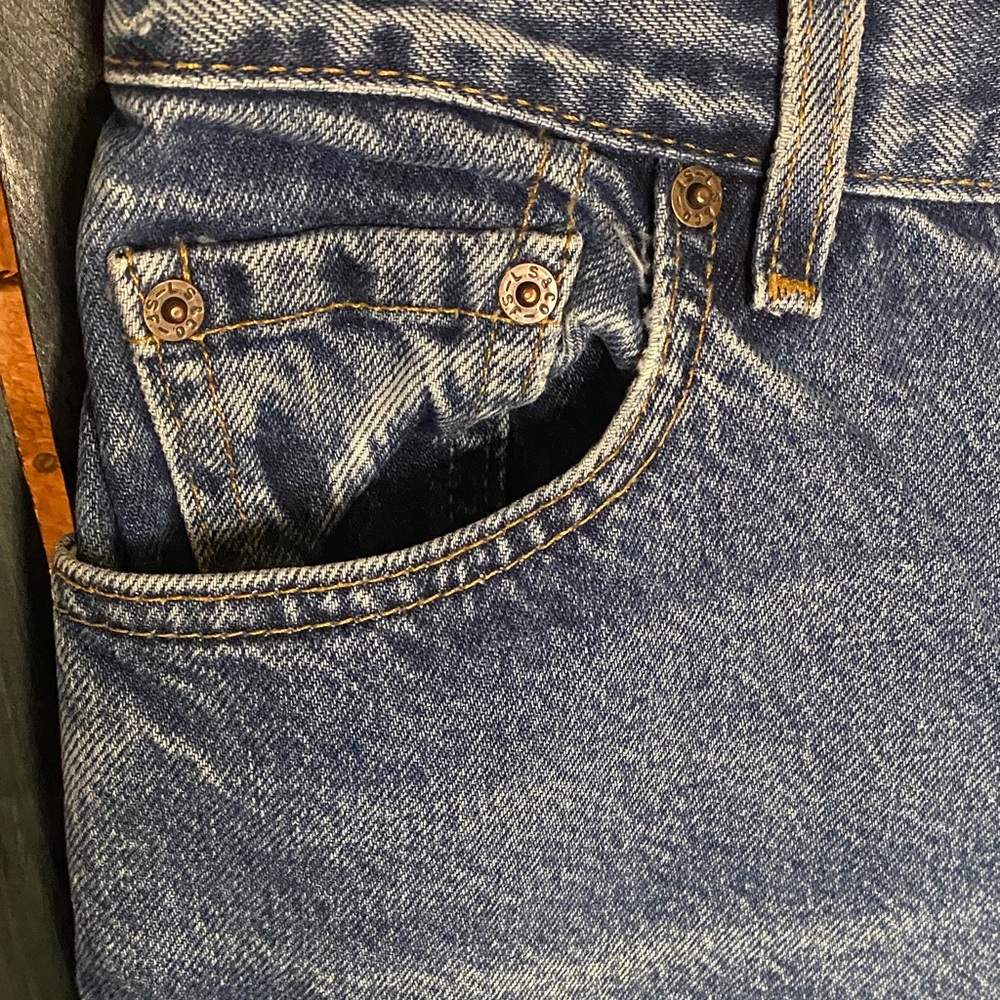 Vintage Y2K Levi’s 550 Relaxed fit tapered leg Jeans 4 Short high waist made USA - Picture 3 of 10